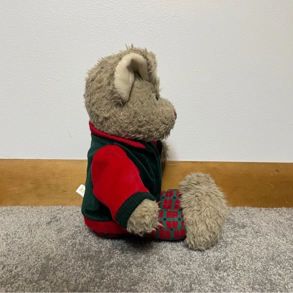 Toys R Us exclusive Christopher and and Holly bear‎